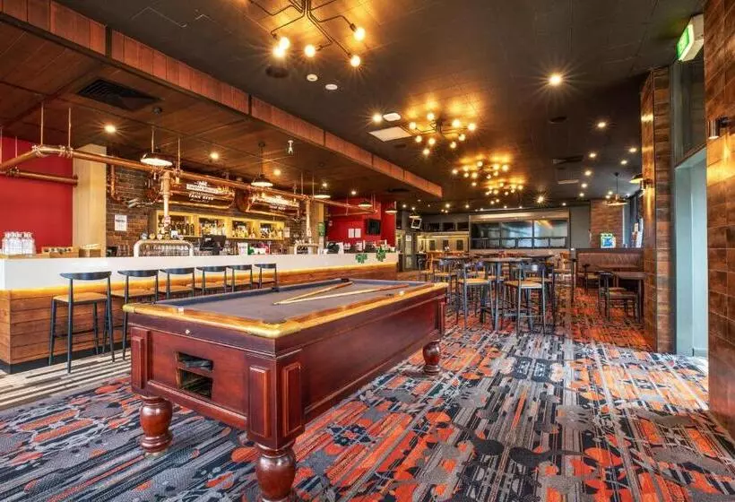 Отель Nightcap At Sandringham