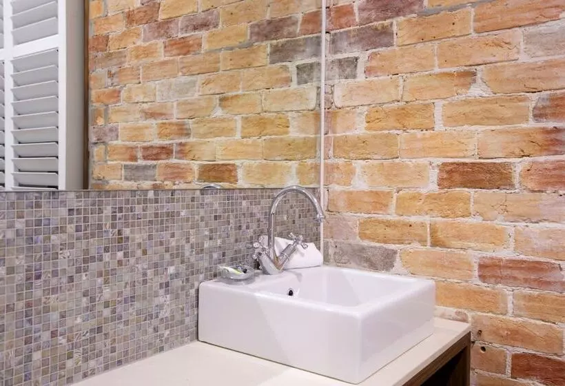 Pier Hotel Coffs Harbour