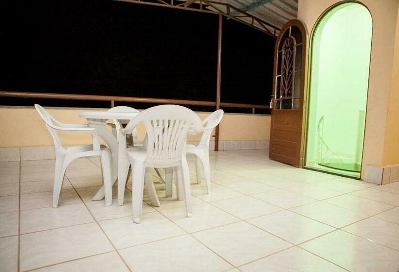 Отель Porto Dos Milagres