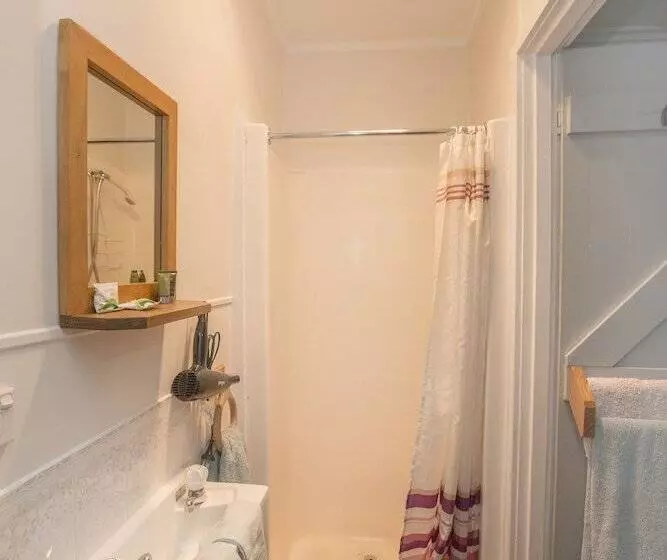 فندق Rosedale Cottages