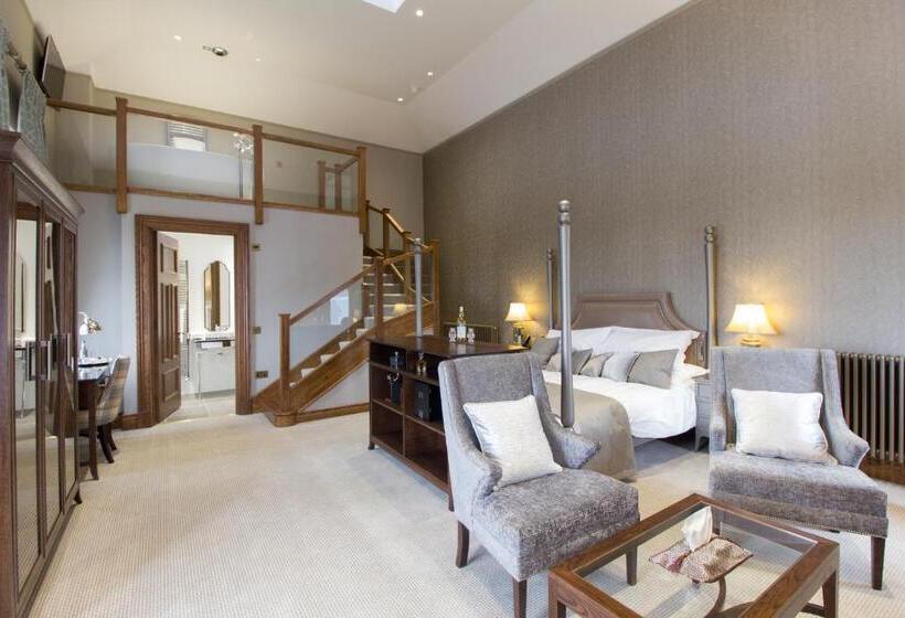 فندق The Station