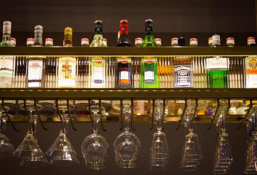 فندق The Station