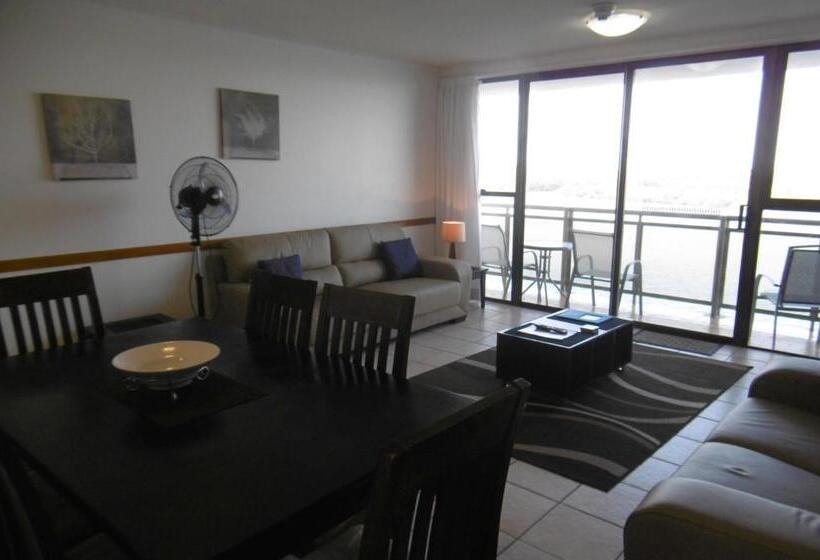 בית מלון כפרי Trafalgar Towers