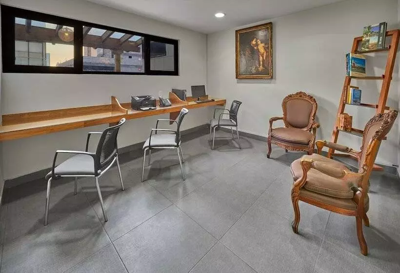 Wyndham Garden Mexico City Reforma