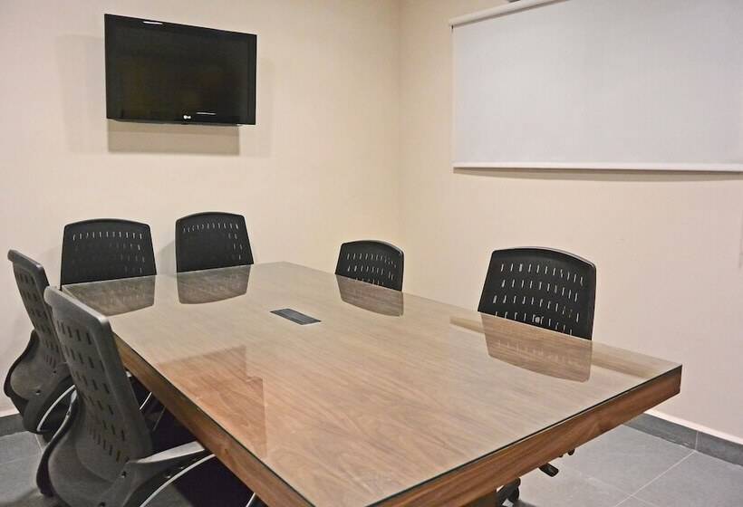 Wyndham Garden Mexico City Reforma