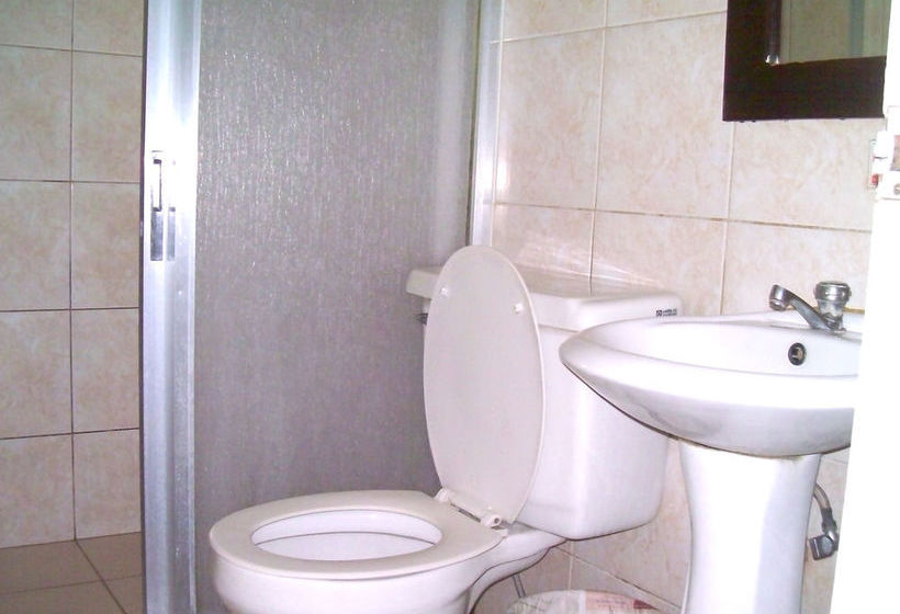 הוסטל Cebu Elicon House