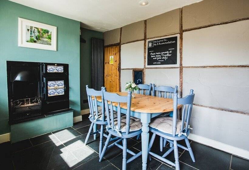 مبيت وإفطار No8 Chepstow