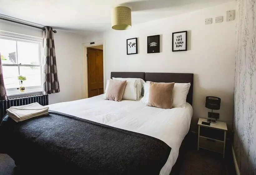 Nocleg ze śniadaniem No8 Chepstow