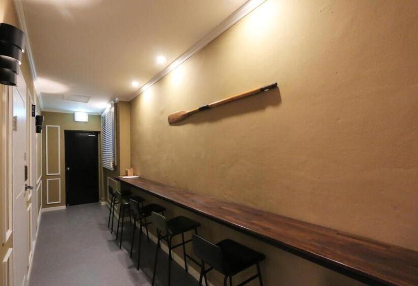 Blueboat Hostel Gyeongju