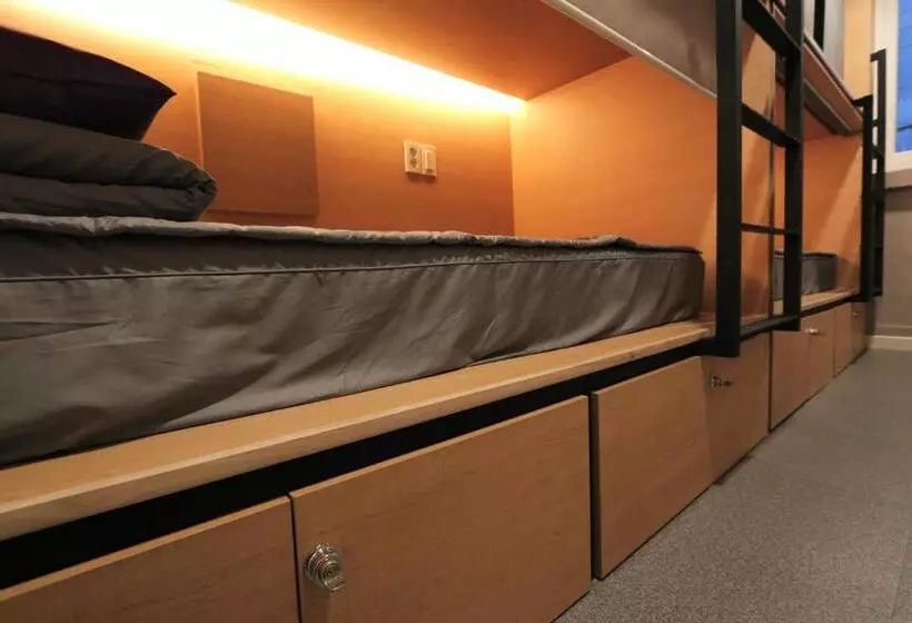 Blueboat Hostel Gyeongju