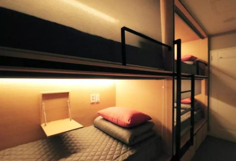 Blueboat Hostel Gyeongju