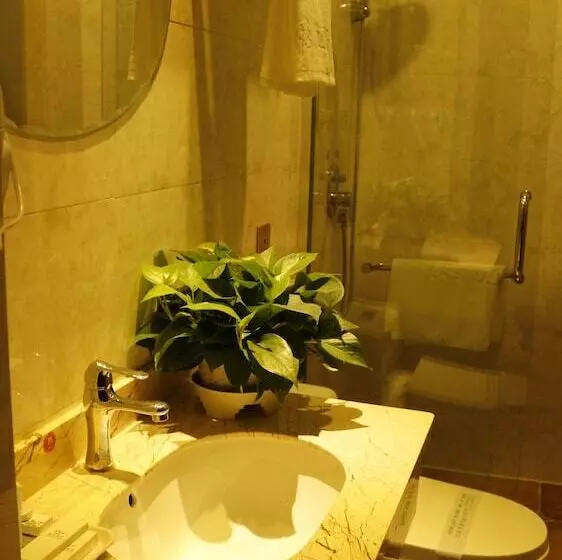 Cheng Yue Selected Hotel Guangzhou Junye Nangang Branch