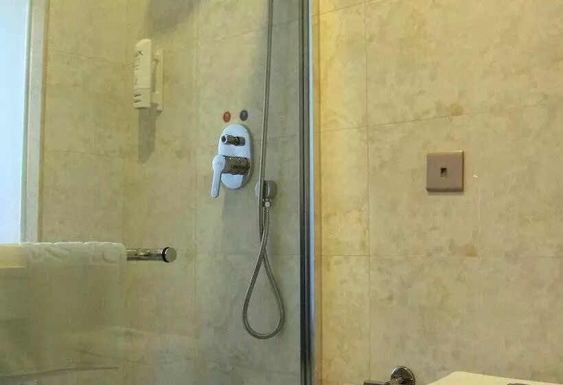 Cheng Yue Selected Hotel Guangzhou Junye Nangang Branch