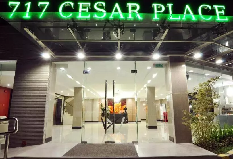 호텔 717 Cesar Place