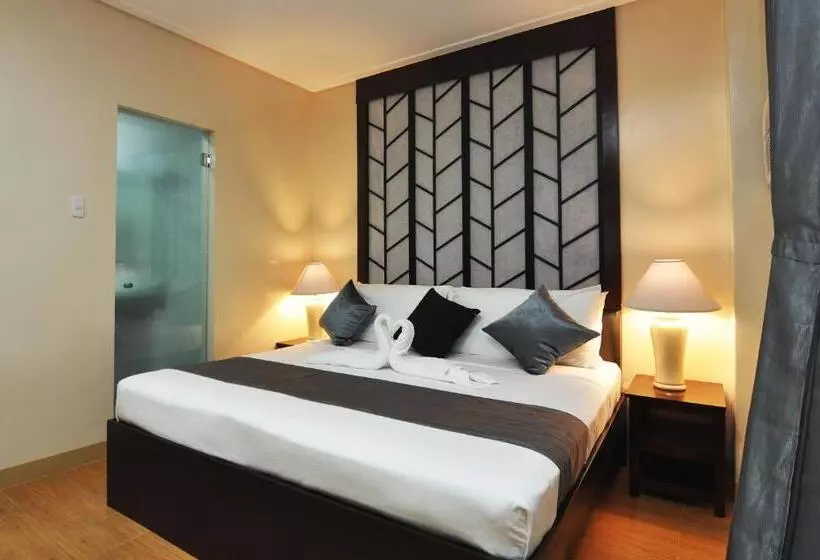 호텔 717 Cesar Place