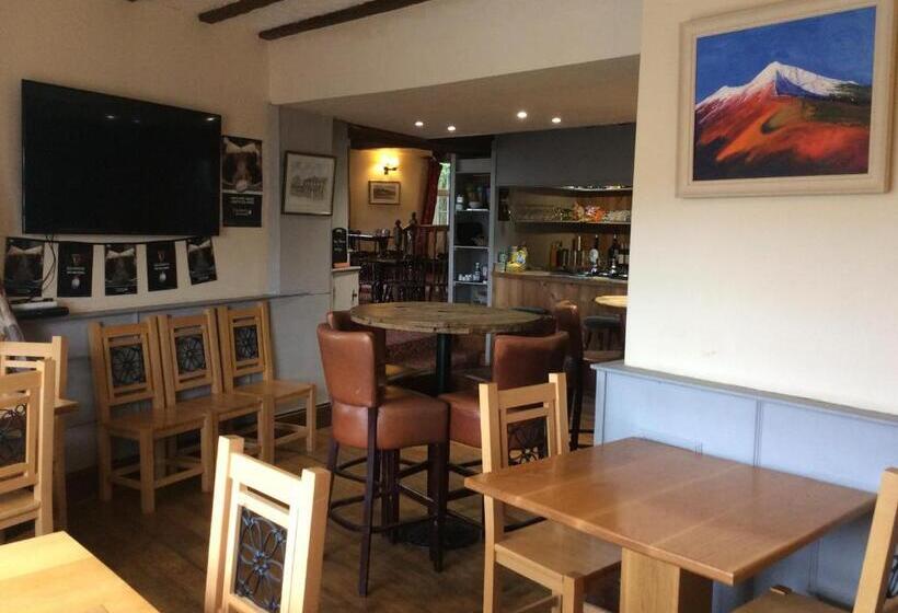 ホテル Arncliffe Arms