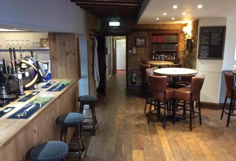 Hotel Arncliffe Arms