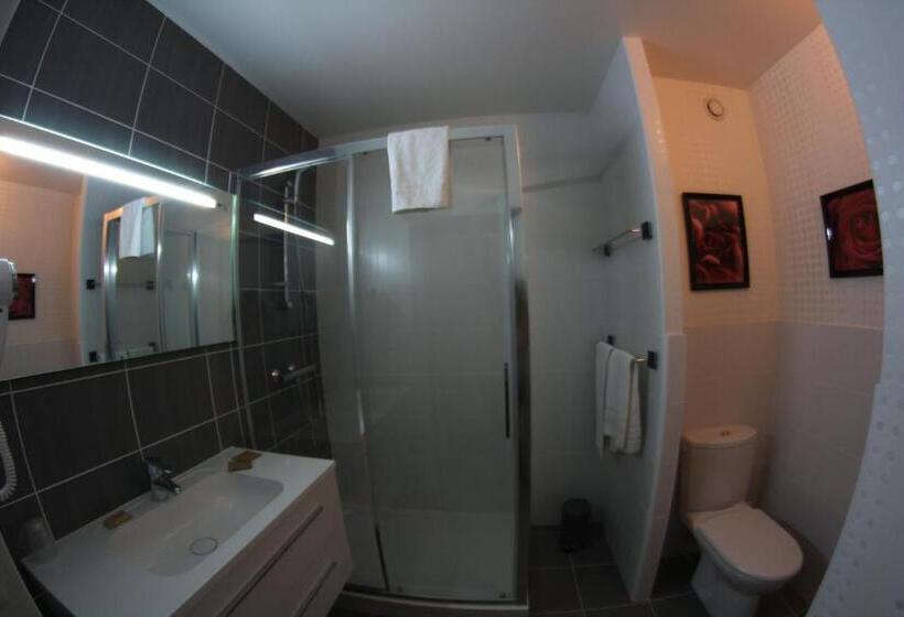 فندق Castel Fleuri