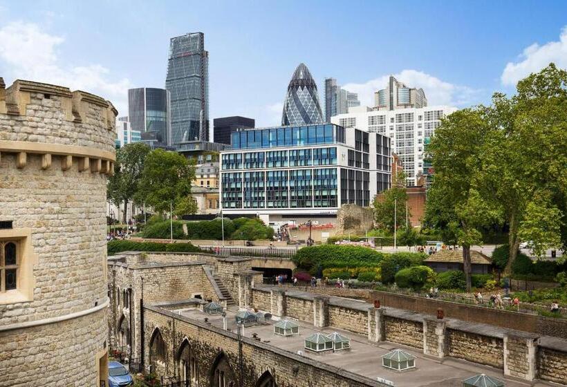 Отель Citizenm Tower Of London