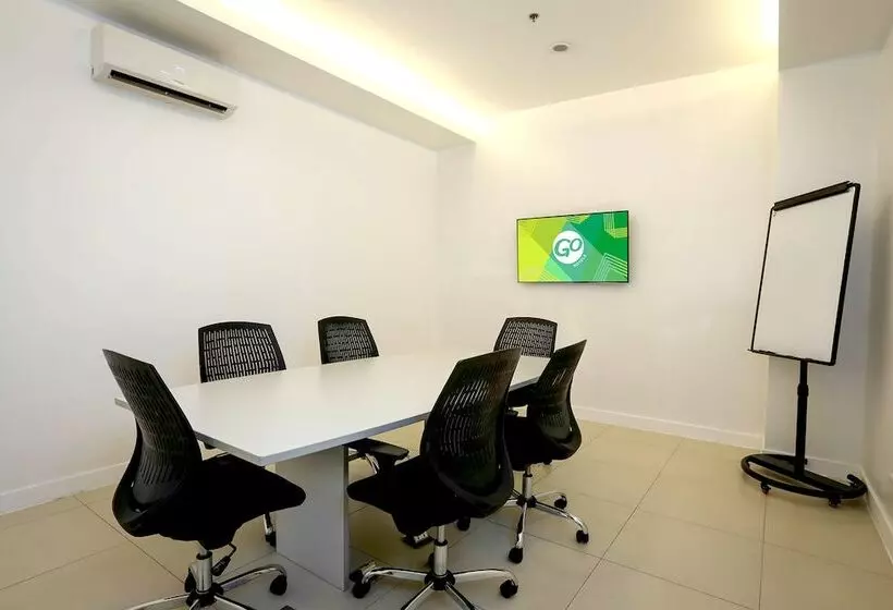 Go Hotels Manila Airport Road