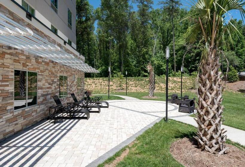 בית מלון כפרי Holiday Inn Express & Suites   Charlotte Airport, An Ihg