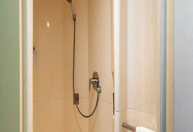 B&B HOTEL Toulouse Cité de l'Espace Hurel