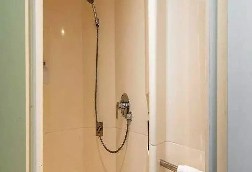 B&B HOTEL Toulouse Cité de l'Espace Hurel