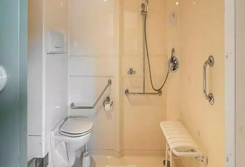 B&B HOTEL Toulouse Cité de l'Espace Hurel