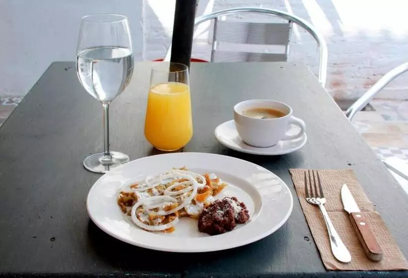 Hotell Maria Otilia Falla