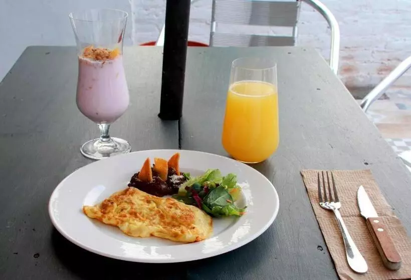 Hotell Maria Otilia Falla