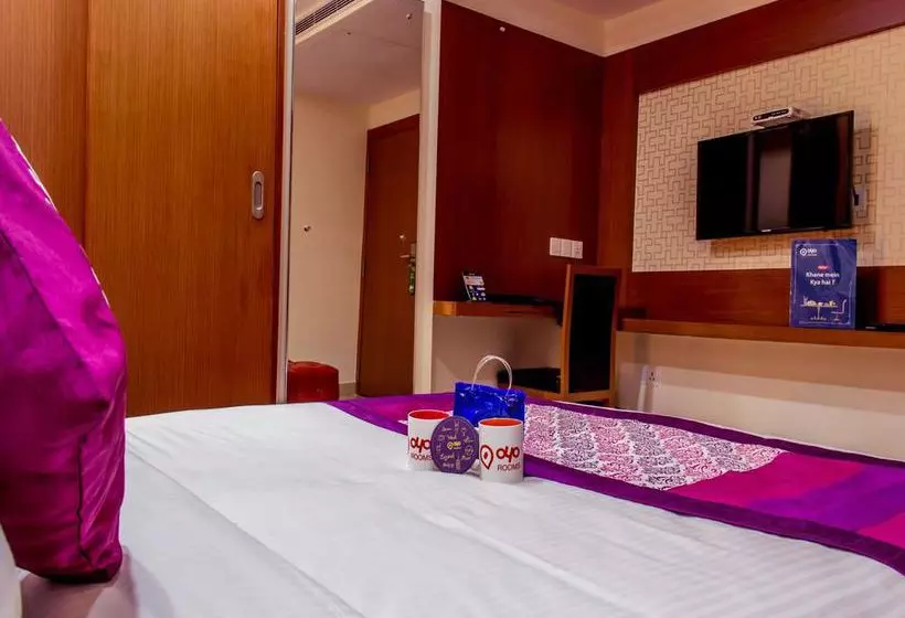 هتل Oyo Premium Diamond Park
