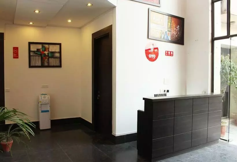 ホテル Oyo Rooms Moulsari Avenue Flagship