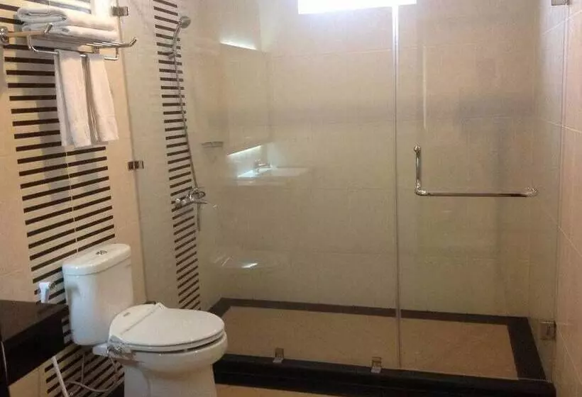 Otel Pacific Makassar