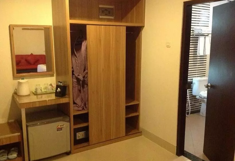 Otel Pacific Makassar