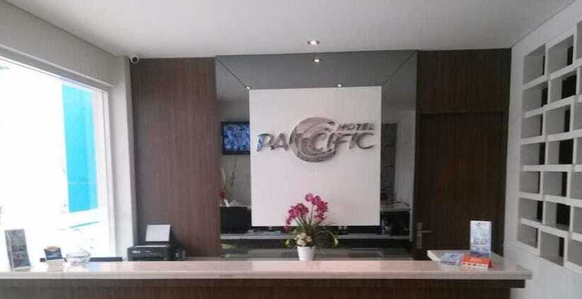 ホテル Pacific Makassar