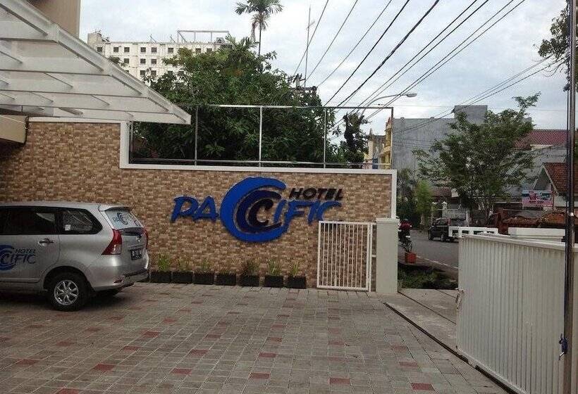 ホテル Pacific Makassar
