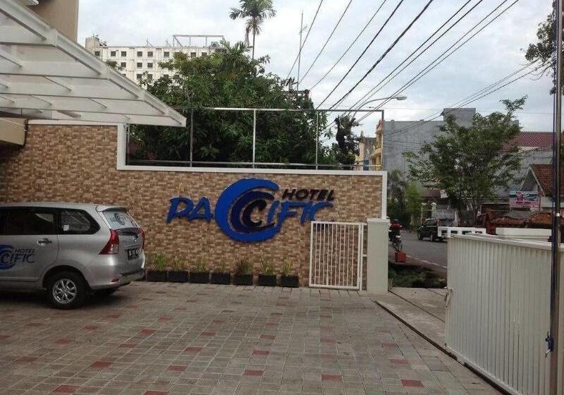 ホテル Pacific Makassar