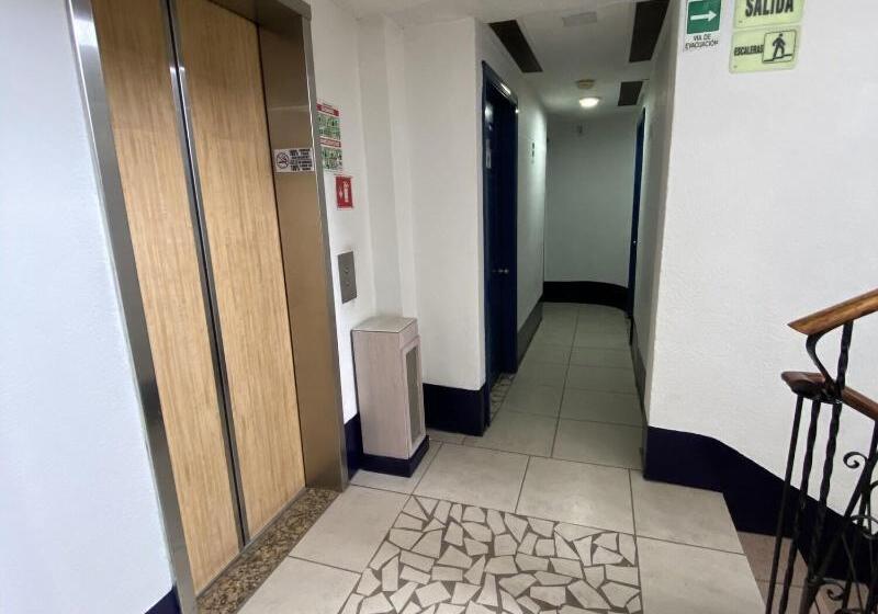 בית מלון כפרי Paris