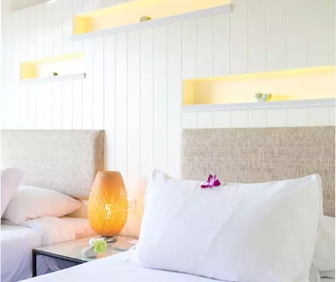 Отель Ploy Palace