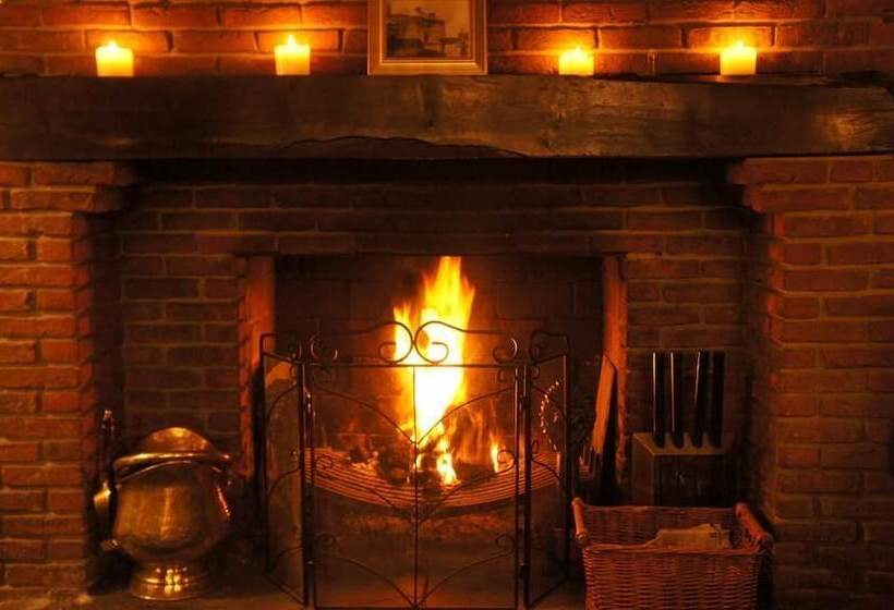 فندق The Fairfax Arms