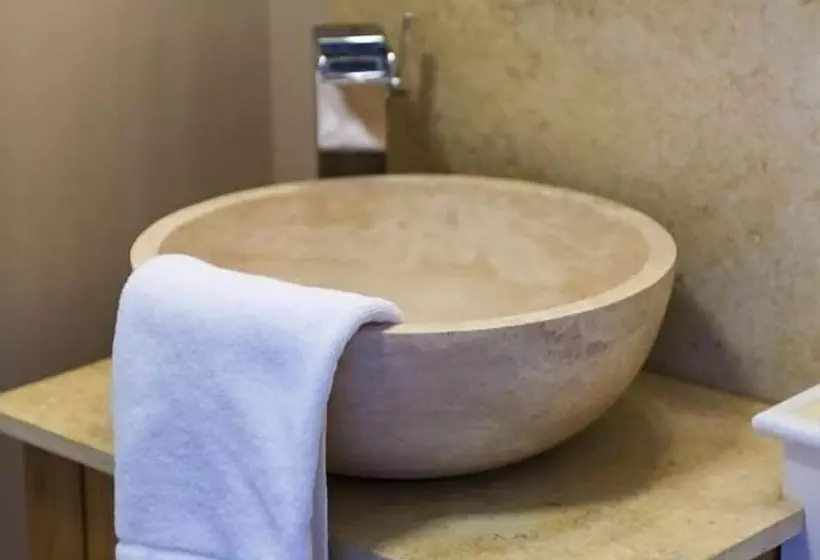 בית מלון כפרי The Fairfax Arms