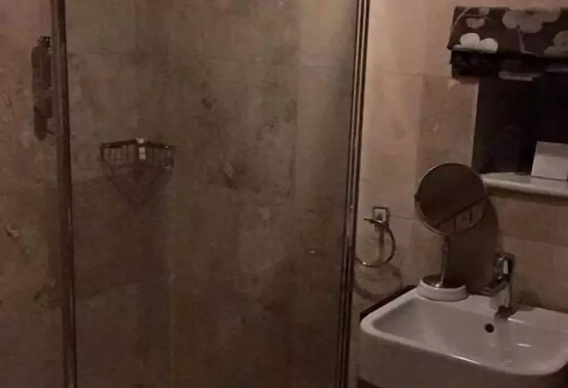 בית מלון כפרי The Fairfax Arms