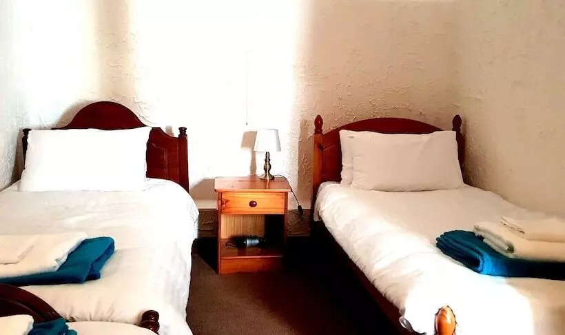 Hotelli The Snake Pass Inn