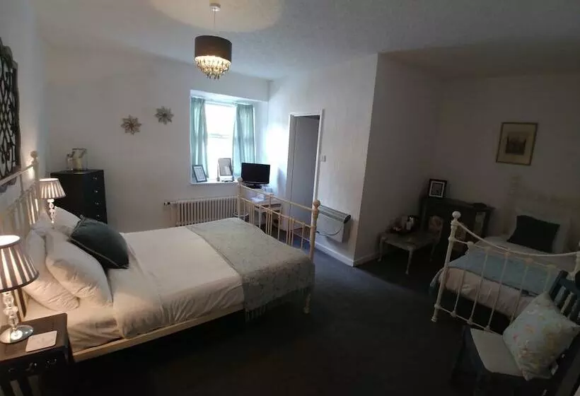 Hotelli The Snake Pass Inn