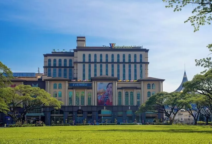 Hotel The Waterfront