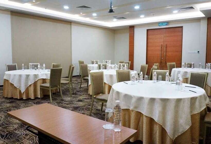 فندق The Waterfront