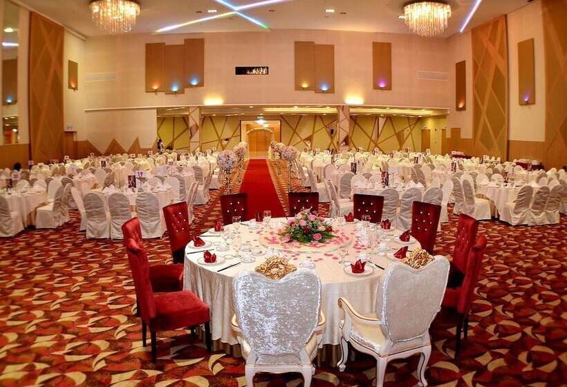 فندق The Waterfront