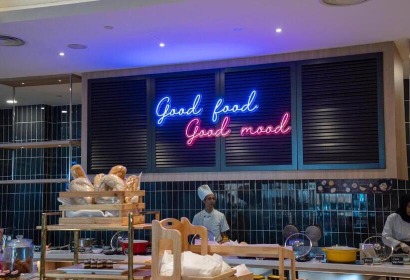 فندق The Waterfront