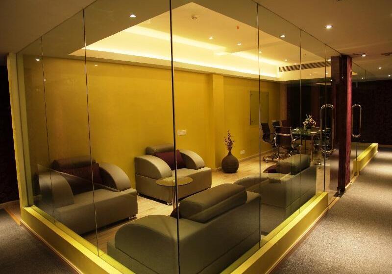 The Purple Leaf Hotels