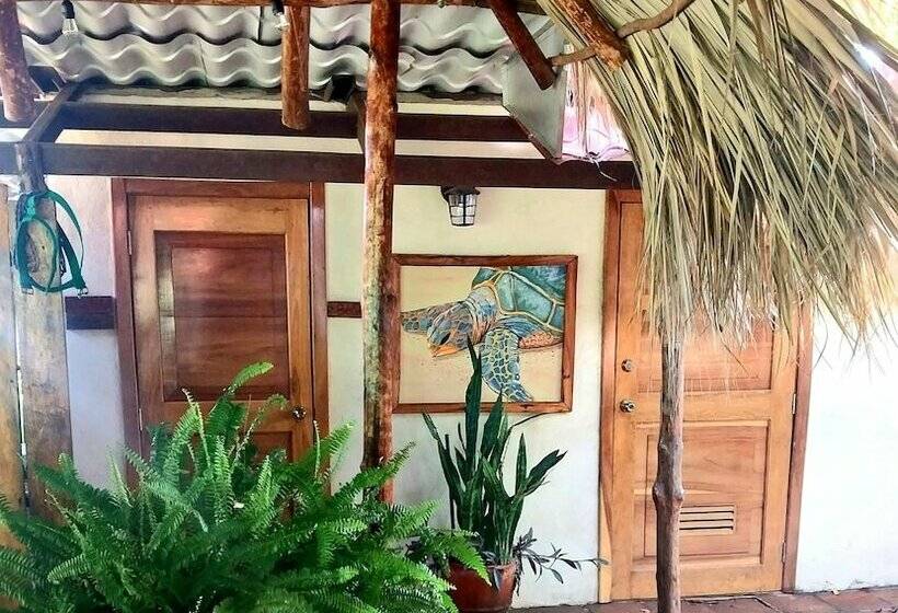 Cabanas Rusticas Hostel